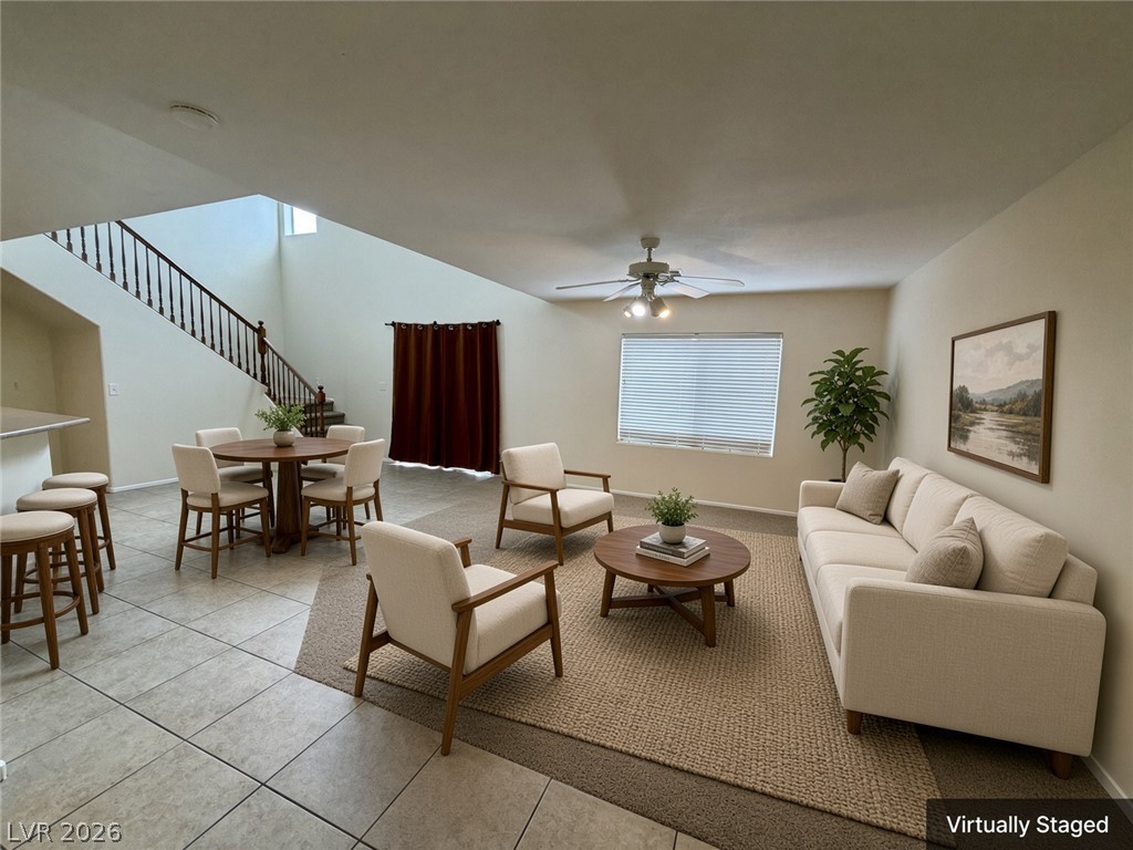 1129 Autumn Grass Street Property Photo 3