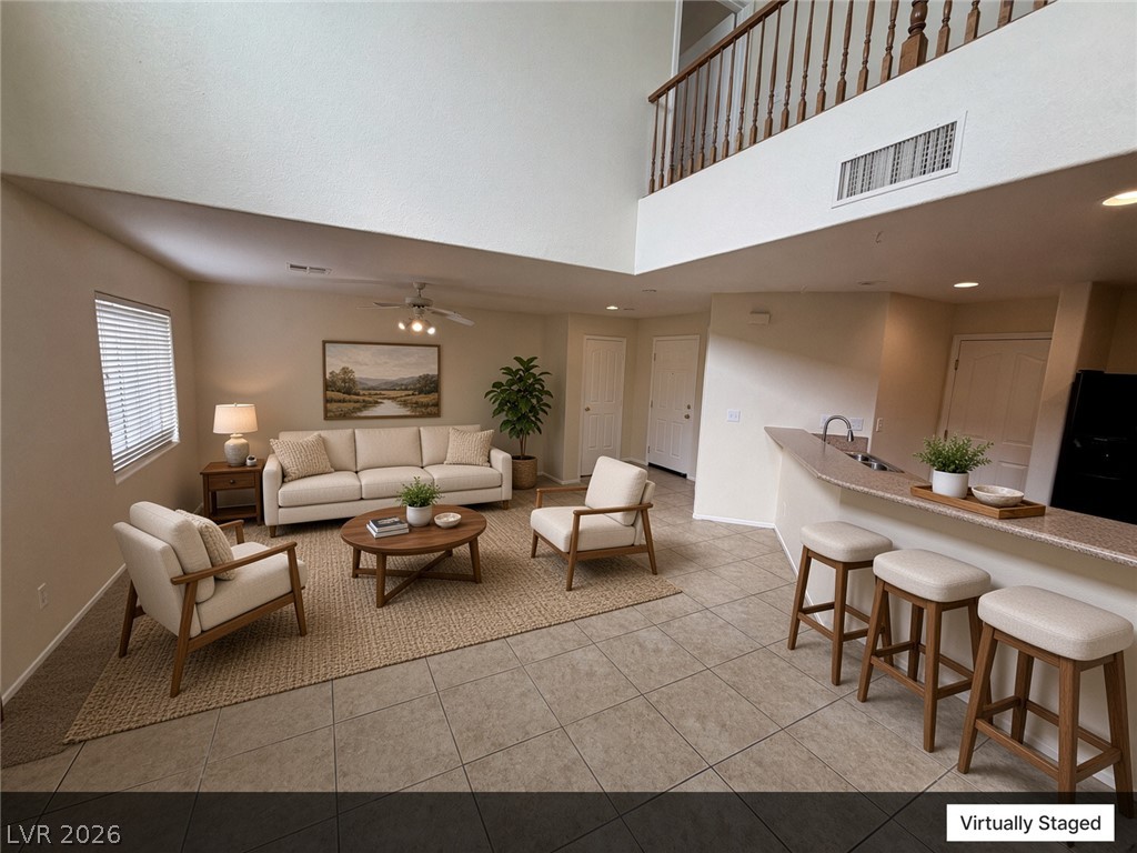 1129 Autumn Grass Street Property Photo 9