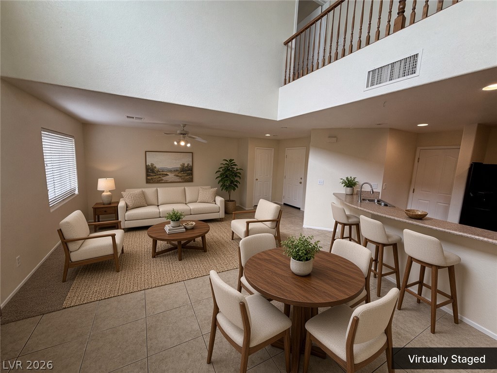 1129 Autumn Grass Street Property Photo 12