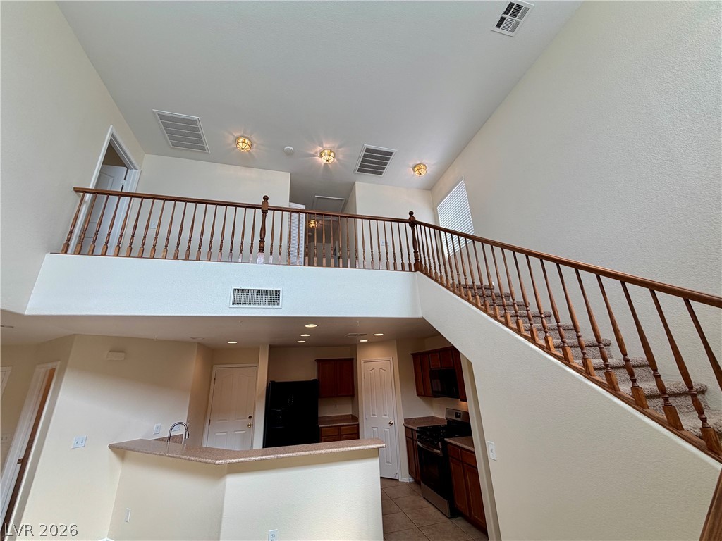 1129 Autumn Grass Street Property Photo 16