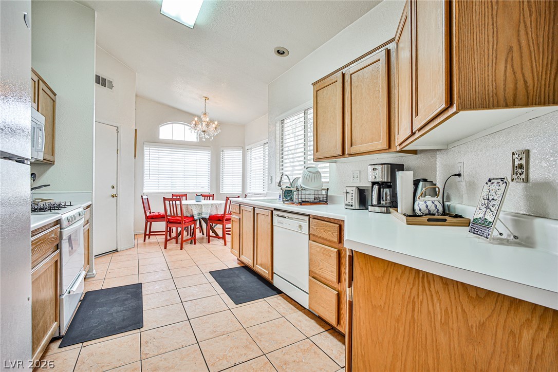 8465 Lodge Haven Street Property Photo 10