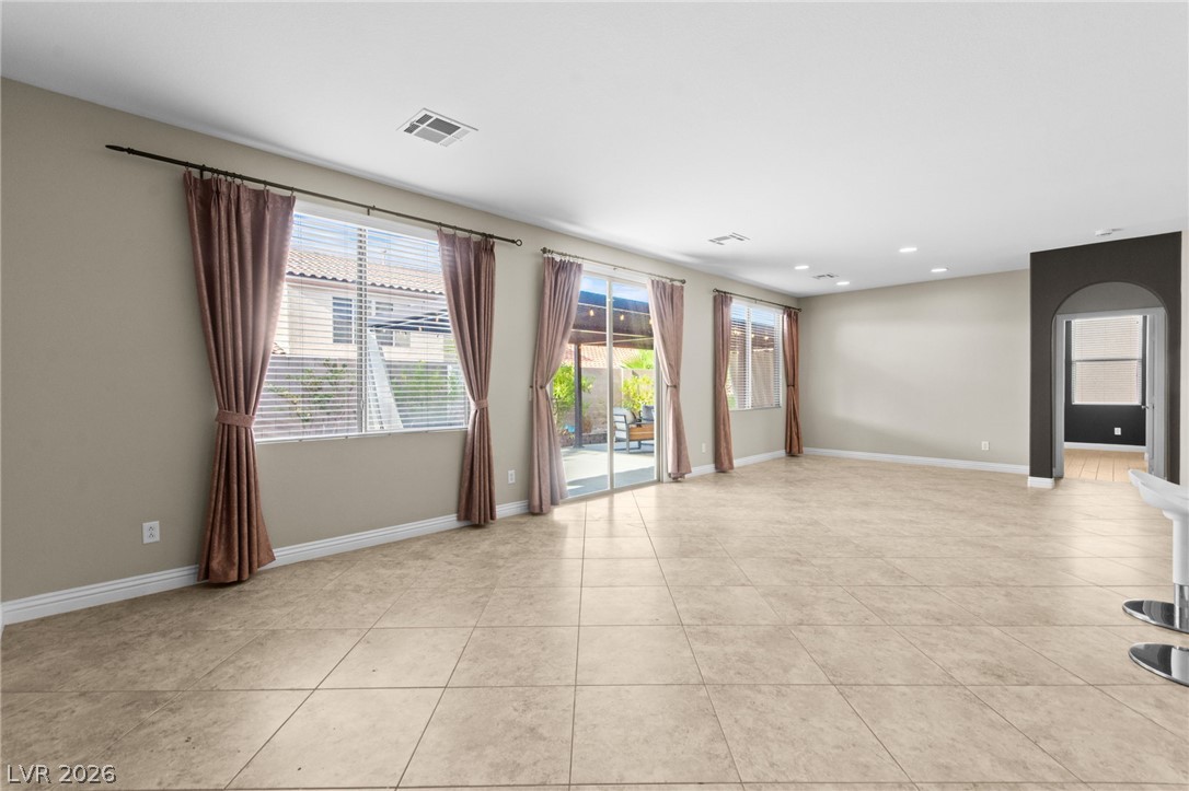 7568 Stray Horse Avenue Property Photo 14
