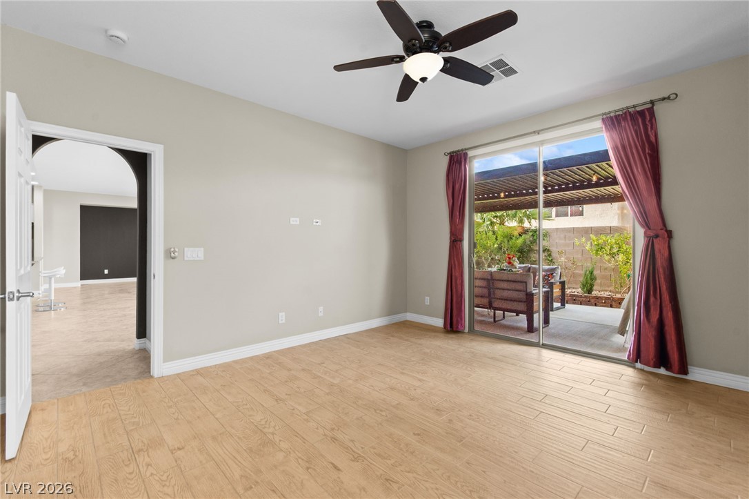 7568 Stray Horse Avenue Property Photo 19