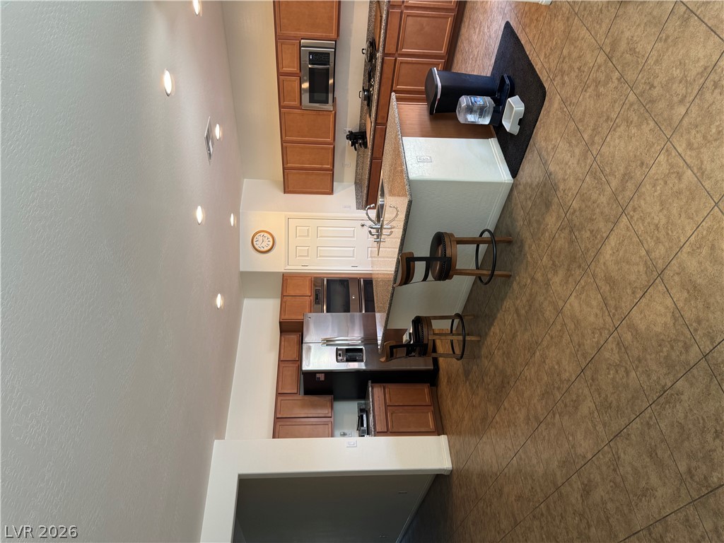 4209 Fairywren Drive Property Photo 4