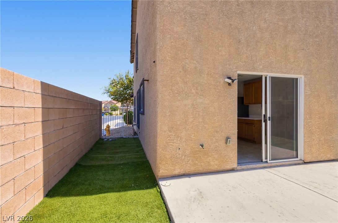 139 Trumphet Lilly Avenue Property Photo 15