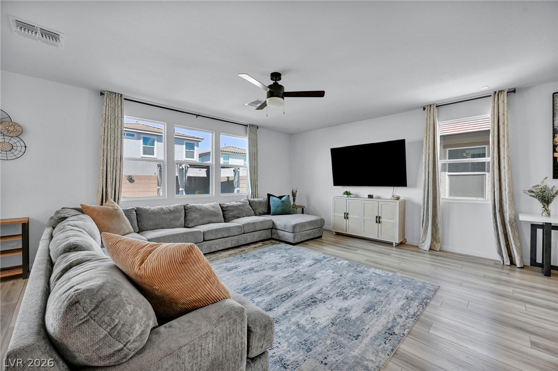 3062 Mountain Bay Avenue Property Photo 9