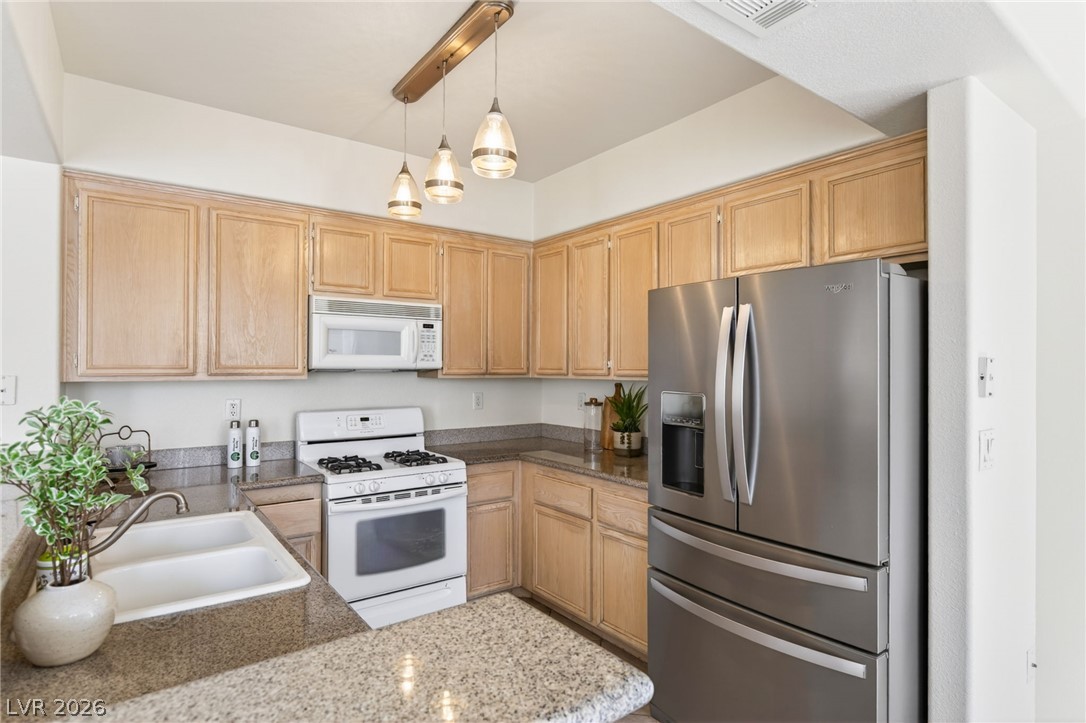 9901 Trailwood Drive 1088 Property Photo 12