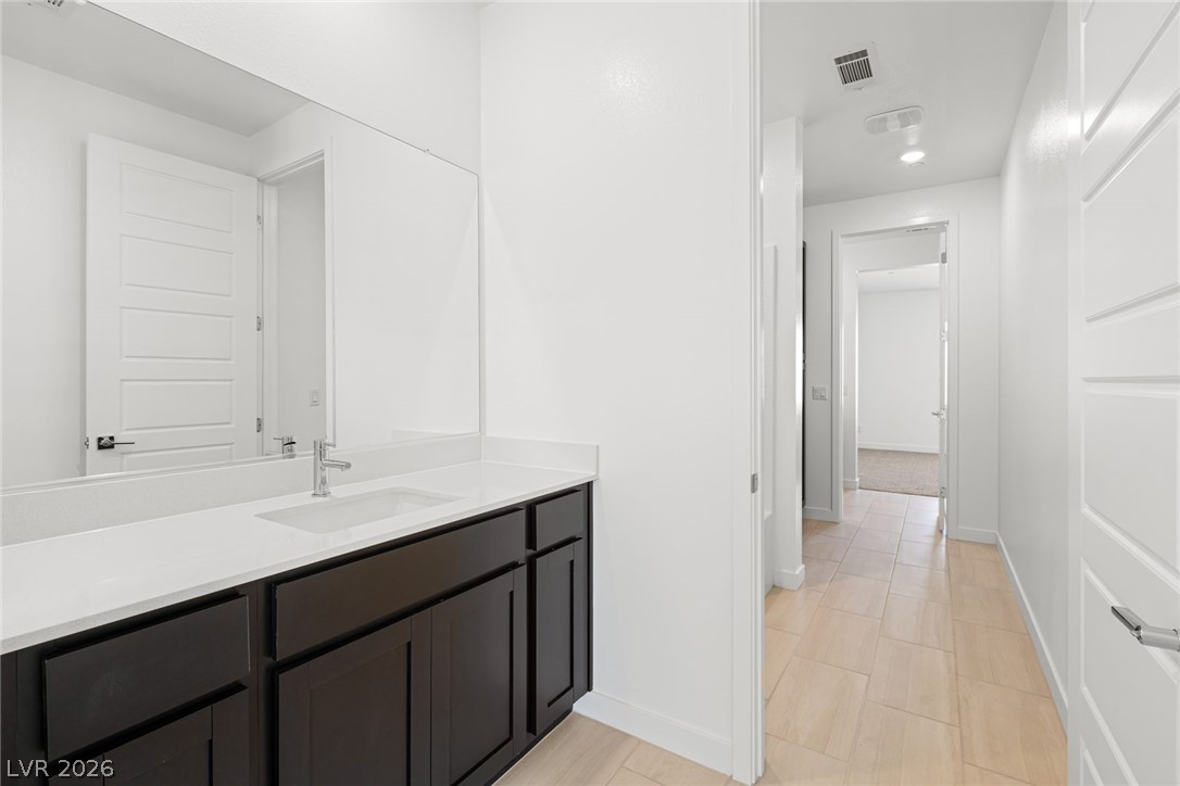 1638 Amalfi Arches Place Property Photo 5