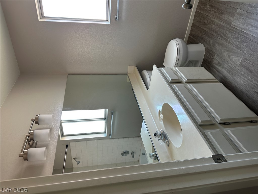 126 Elegante Way Property Photo 14