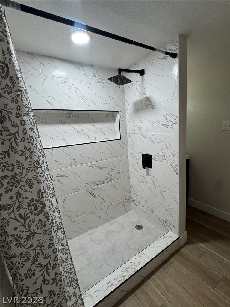 6536 Aberdeen Lane Property Photo 4