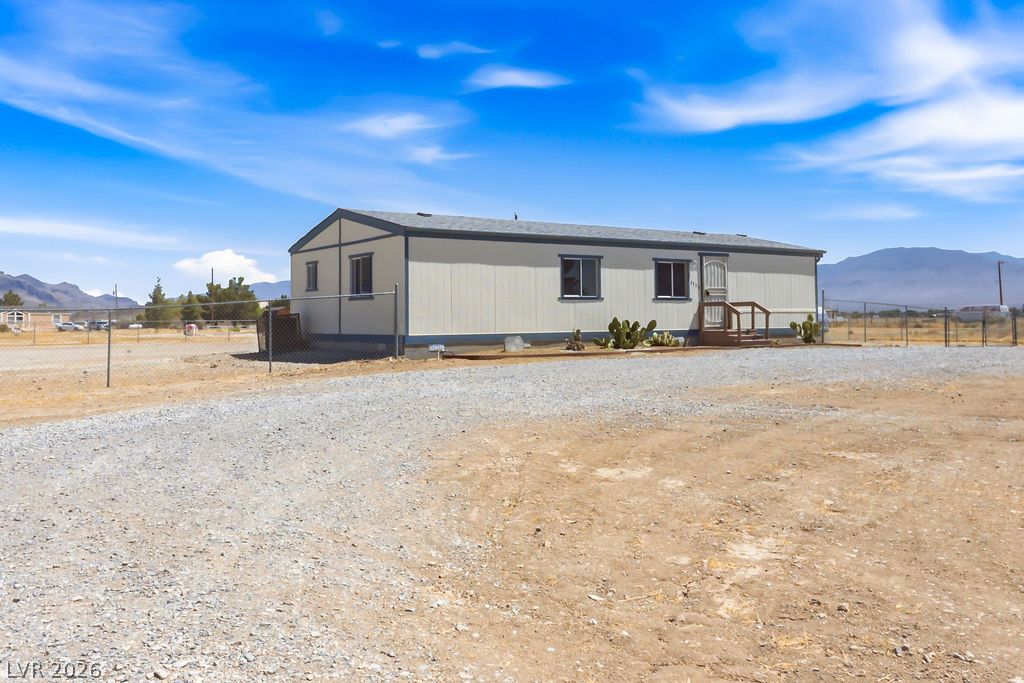 4550 West Horn Road Property Photo 1