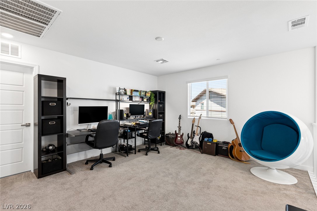 769 Spidersilk Track Street Property Photo 15