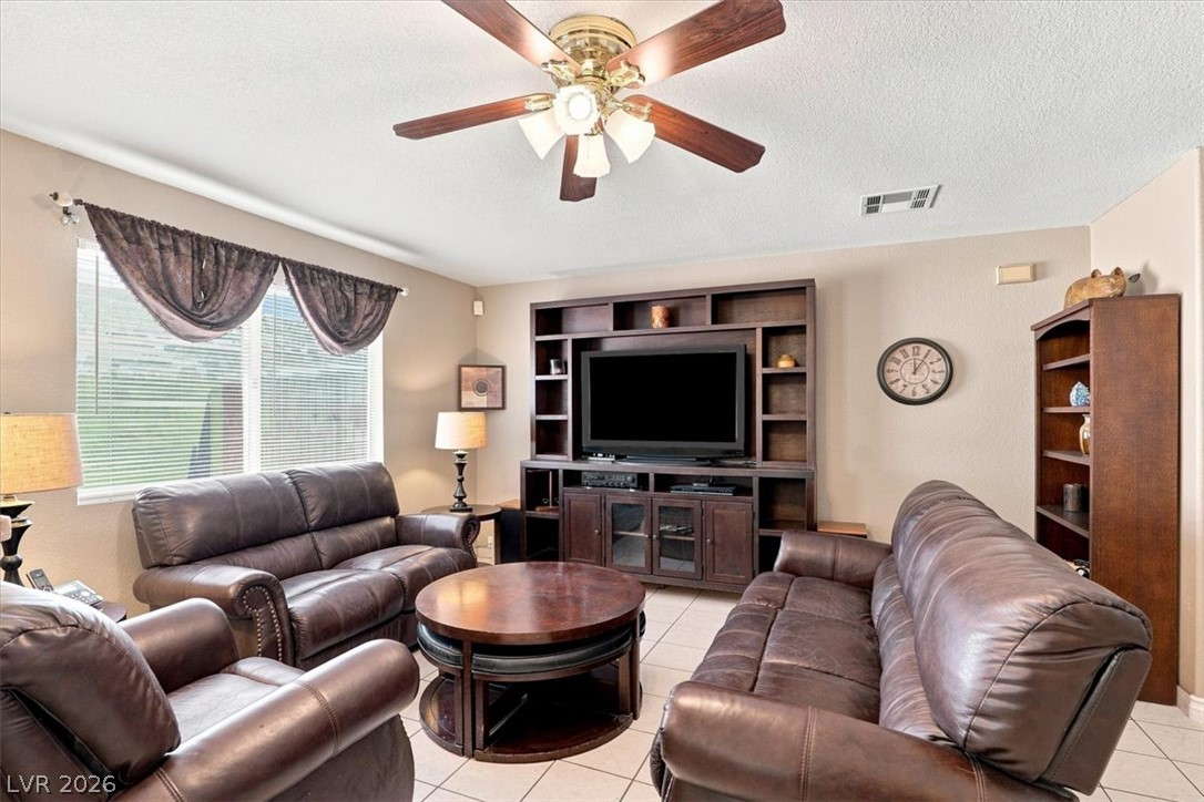 8208 Hydra Lane Property Photo 10