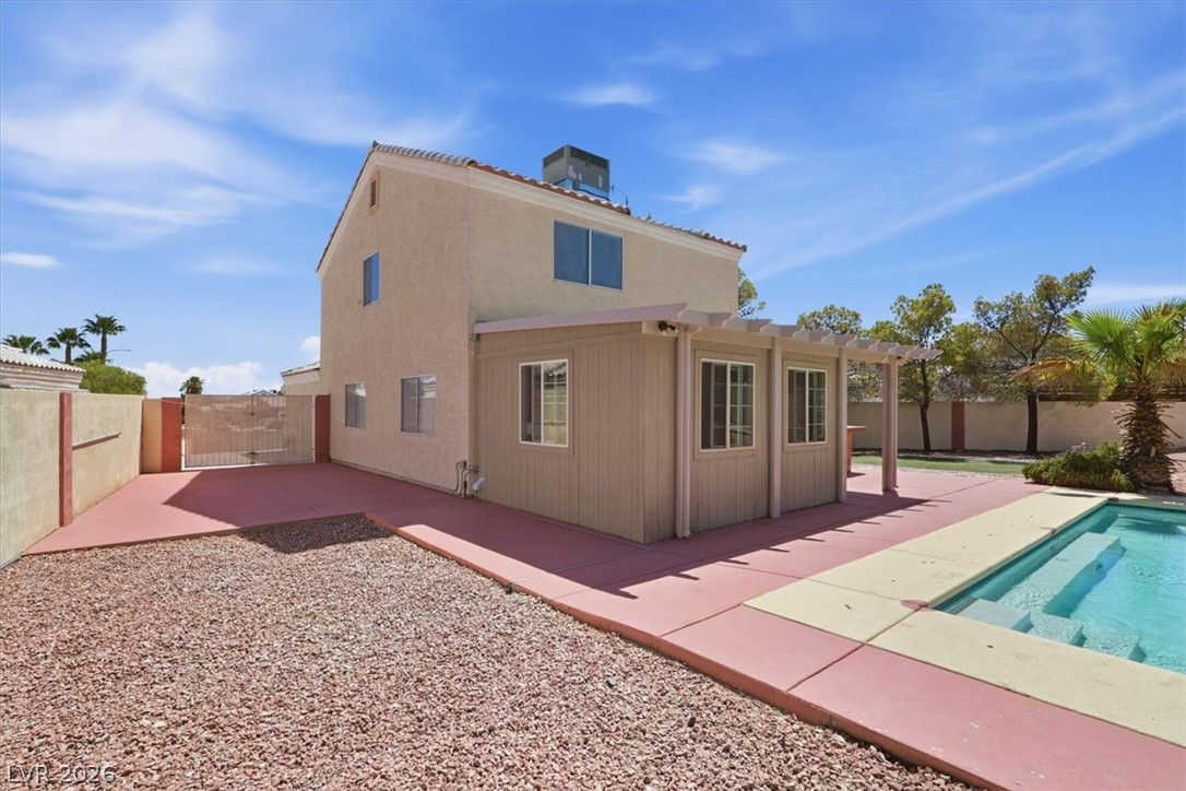 8208 Hydra Lane Property Photo 32