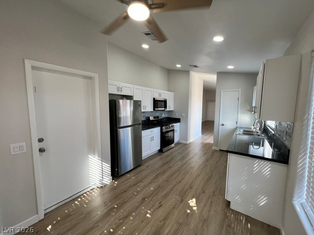 7800 Seychelles Court Property Photo 4