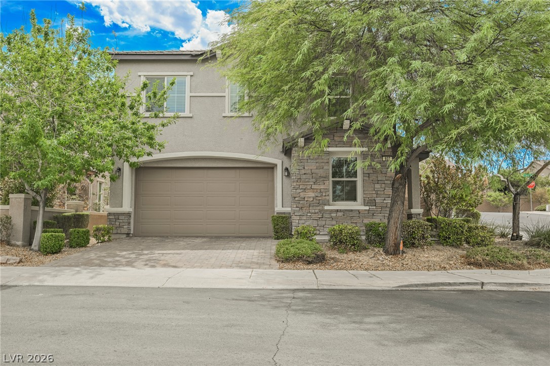 937 Estes Cove Avenue Property Photo 1