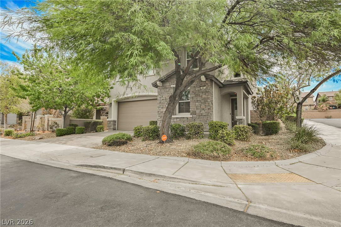 937 Estes Cove Avenue Property Photo 3