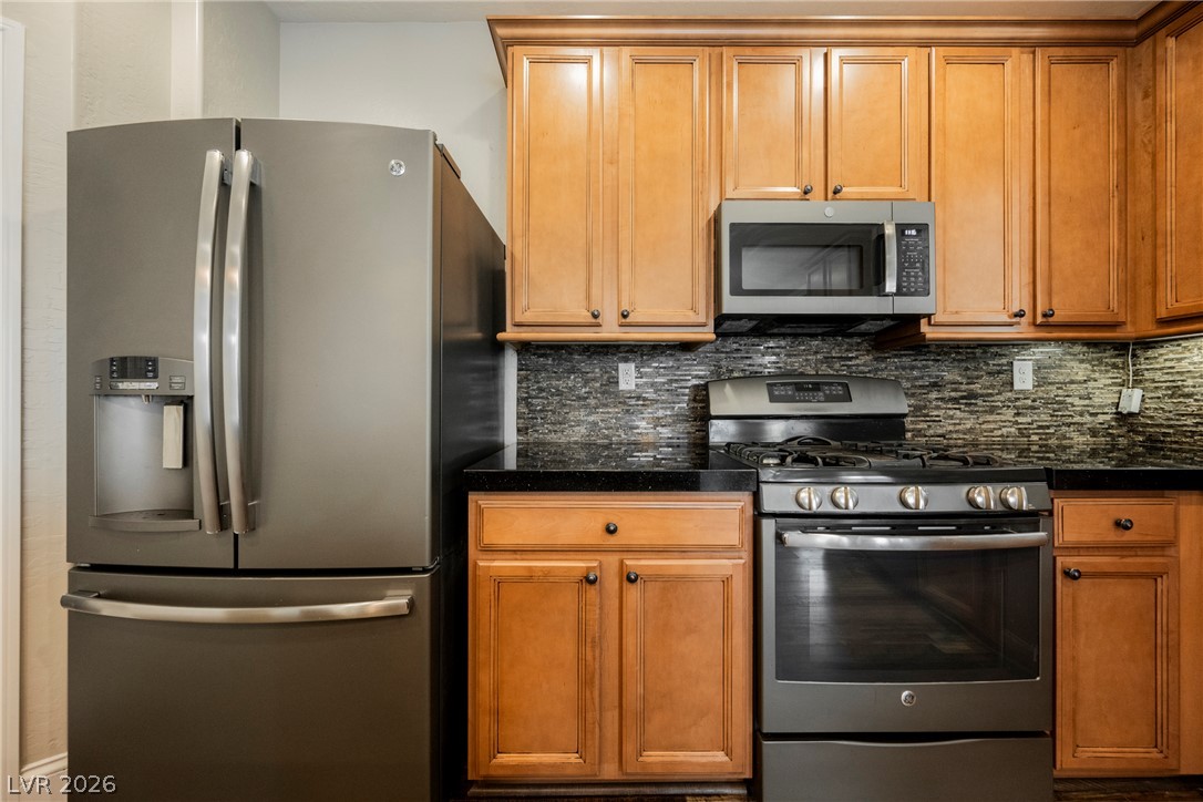 937 Estes Cove Avenue Property Photo 16