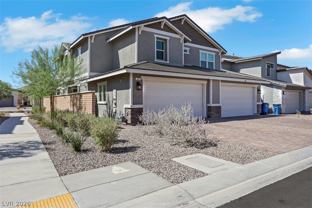 892 Cottonwood Hill Place Property Photo 4