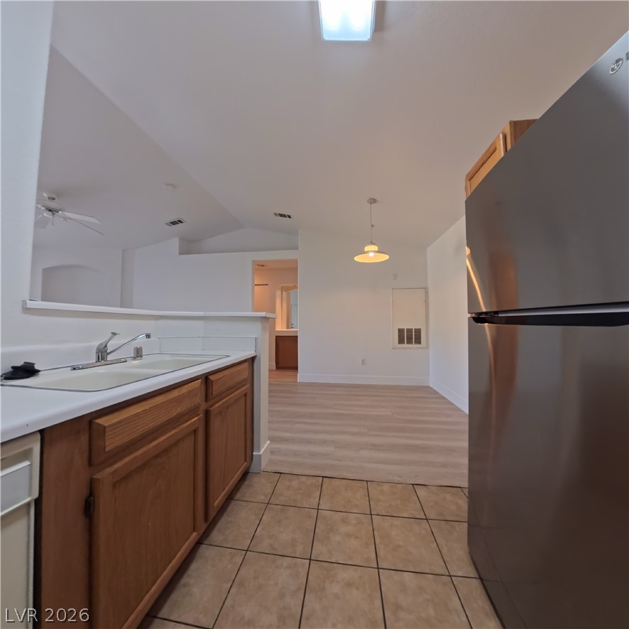 5415 West Harmon Avenue 2166 Property Photo 11