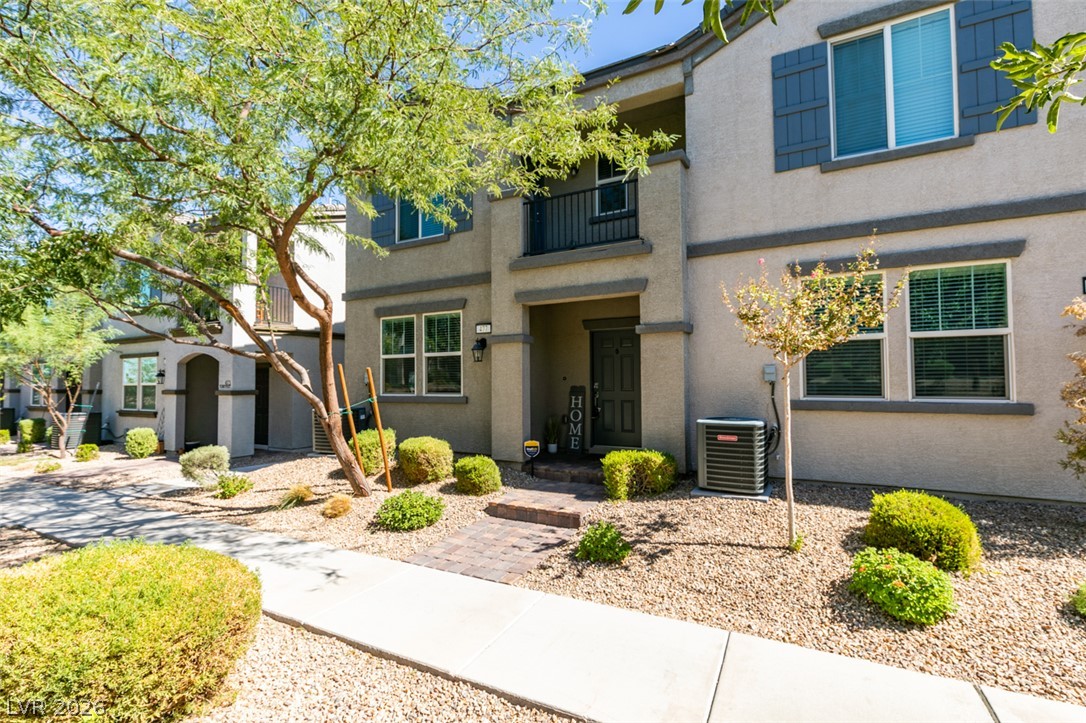477 Ylang Place Property Photo 2