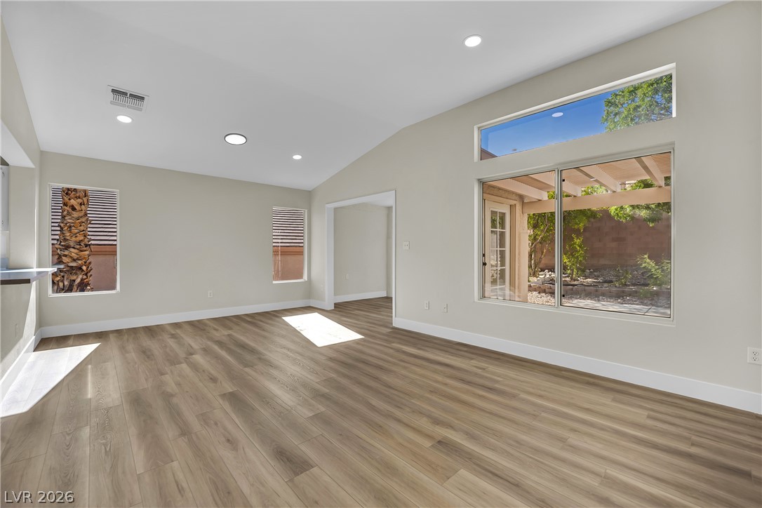 2039 Poppywood Avenue Property Photo 9
