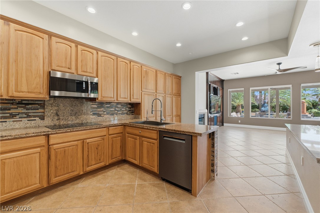 10690 Fable Street Property Photo 23
