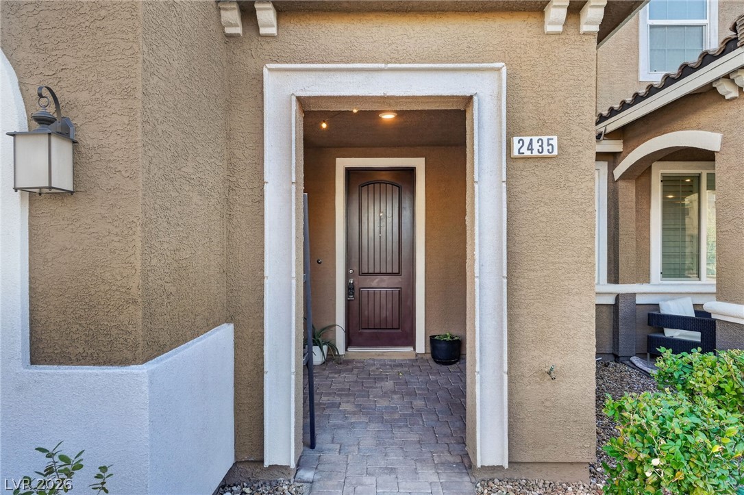 2435 Bellinzona Place Property Photo 3