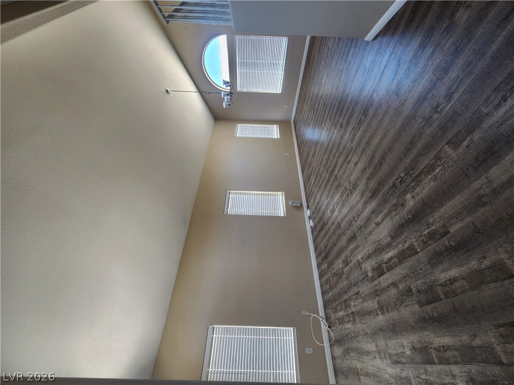7748 Cascade Bluffs Court Property Photo 6
