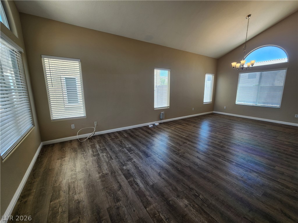 7748 Cascade Bluffs Court Property Photo 7