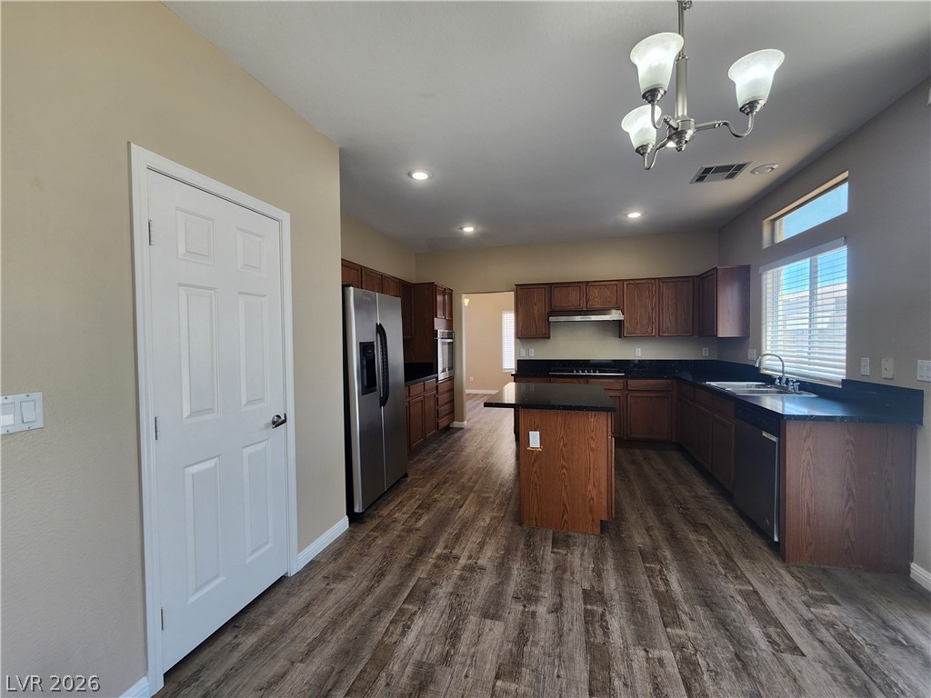 7748 Cascade Bluffs Court Property Photo 11