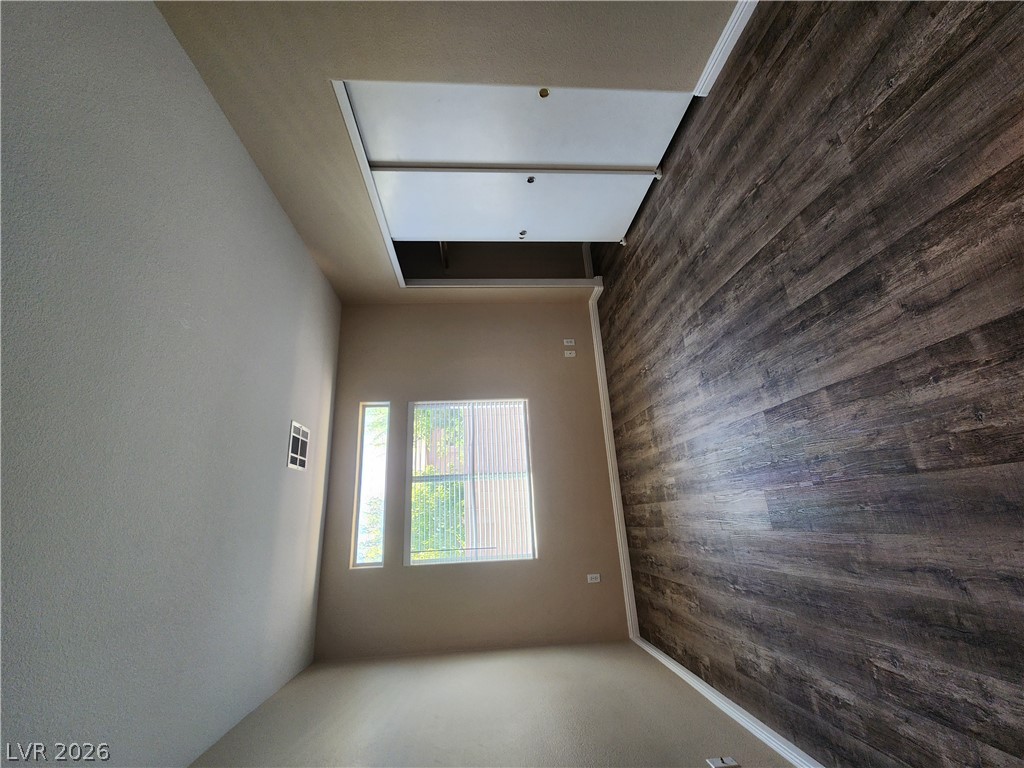 7748 Cascade Bluffs Court Property Photo 20