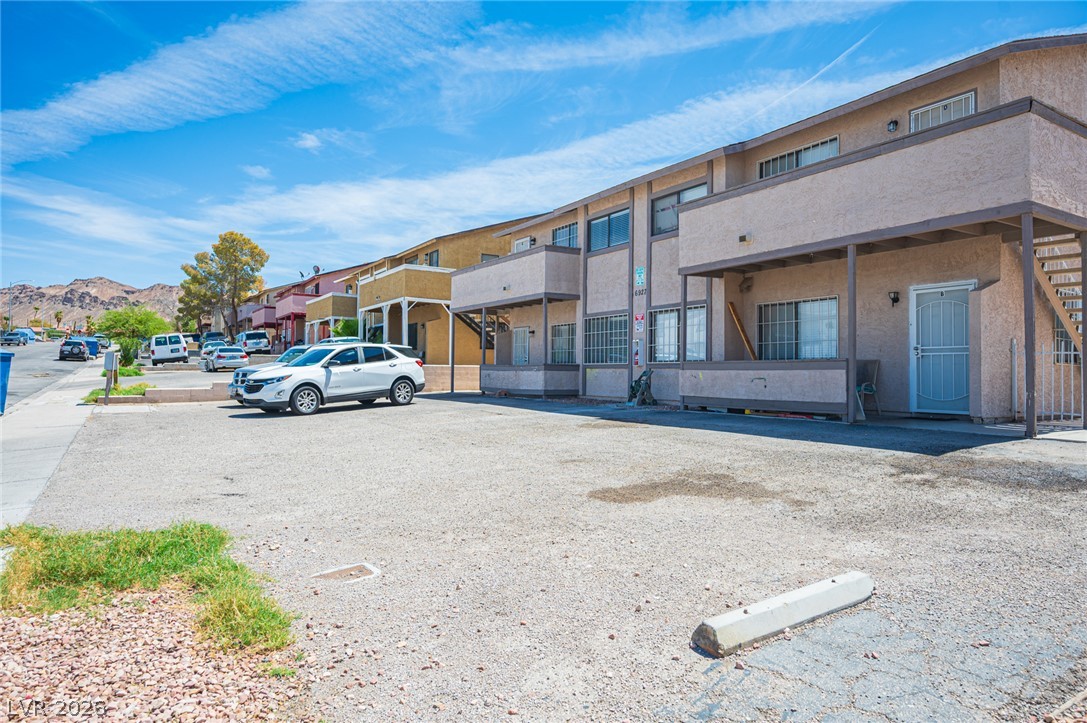 6927 Appleton Drive Property Photo 3