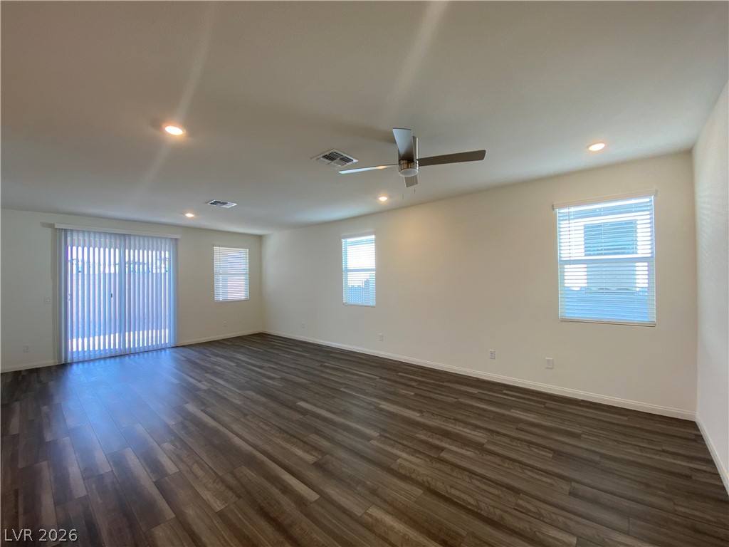 4231 Scarlet Cob Avenue Property Photo 4