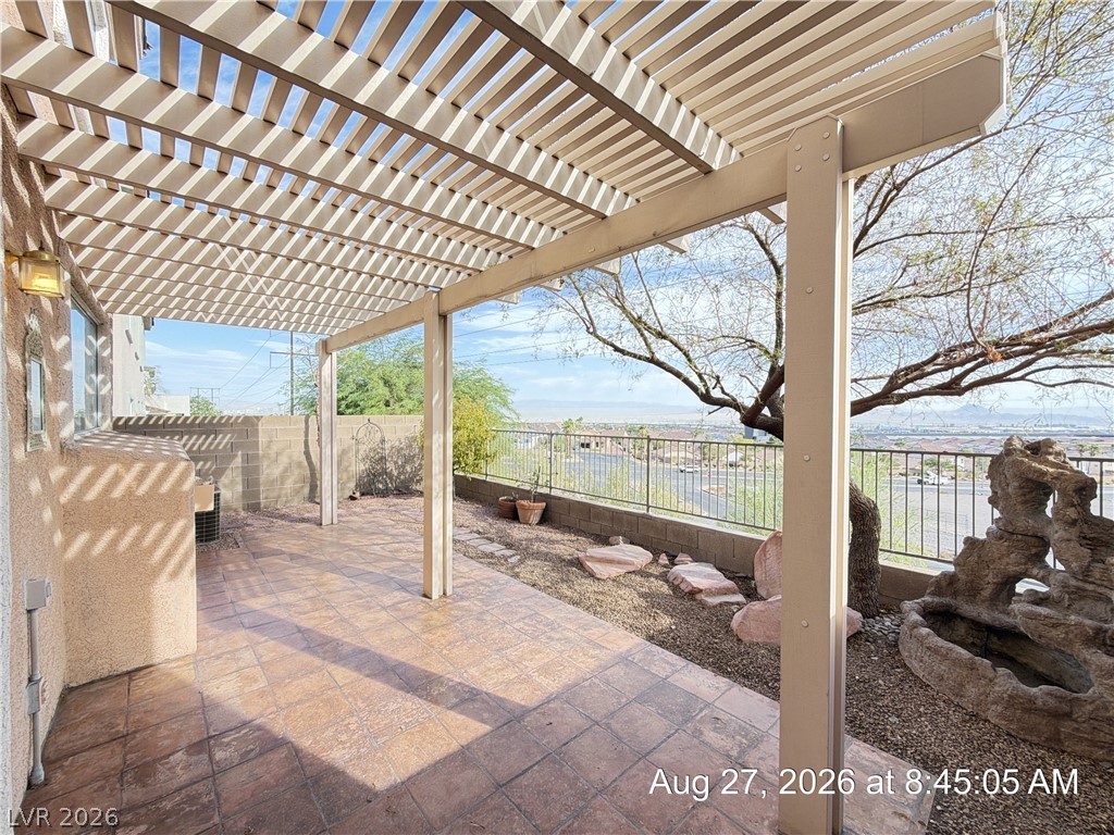 638 Solitude Point Avenue Property Photo 5
