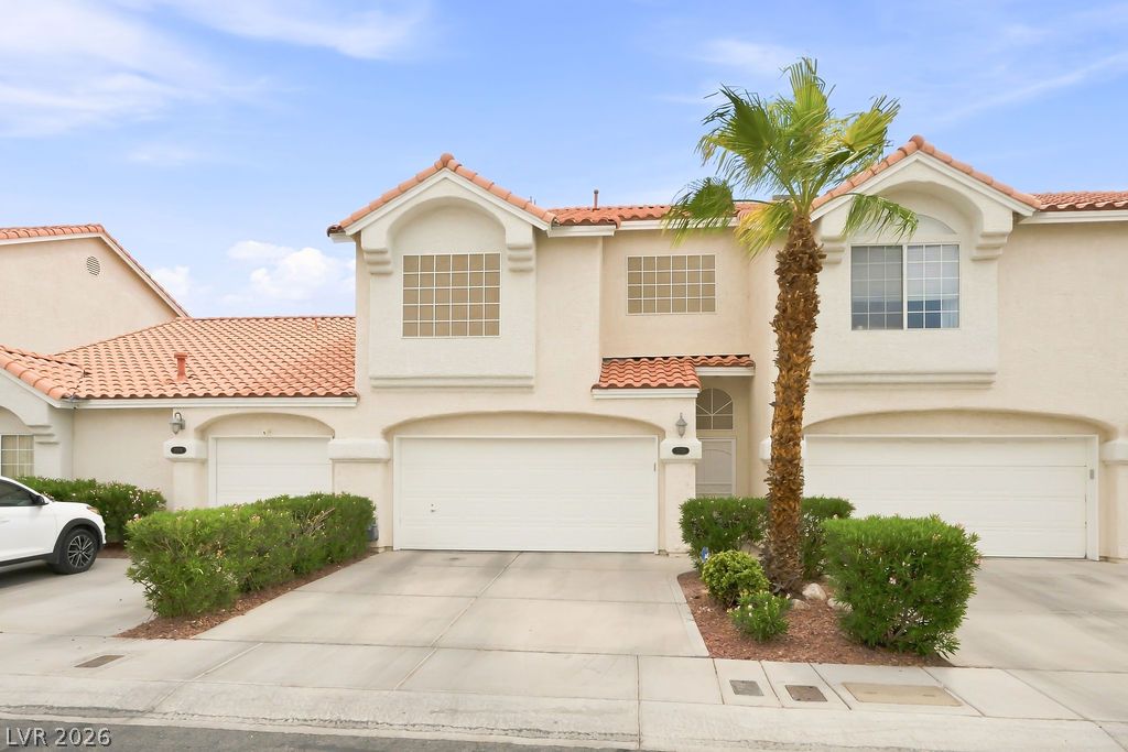 5248 Sunny Beach Lane Property Photo 1
