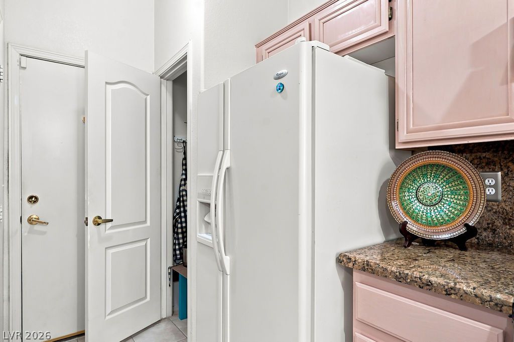 5248 Sunny Beach Lane Property Photo 17