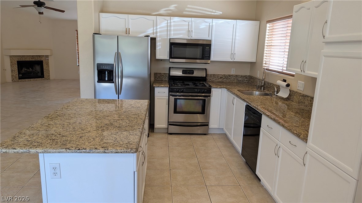 160 Channel Dr Drive Property Photo 4