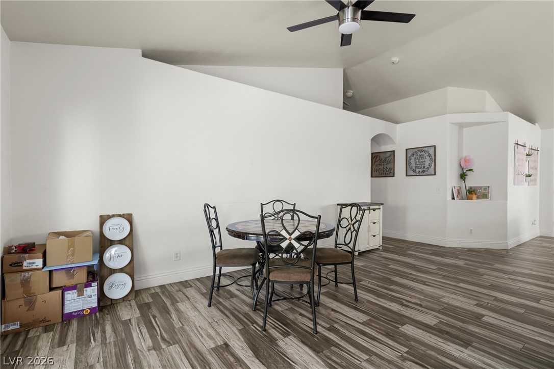 5438 Iberville Street Property Photo 4