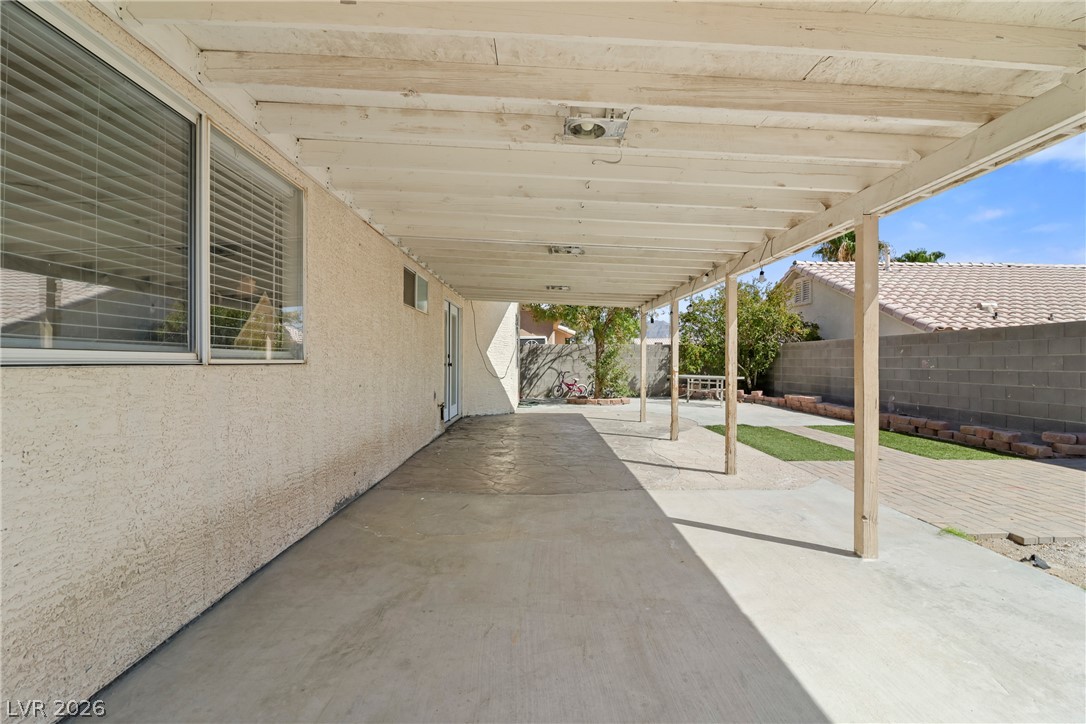 5438 Iberville Street Property Photo 33