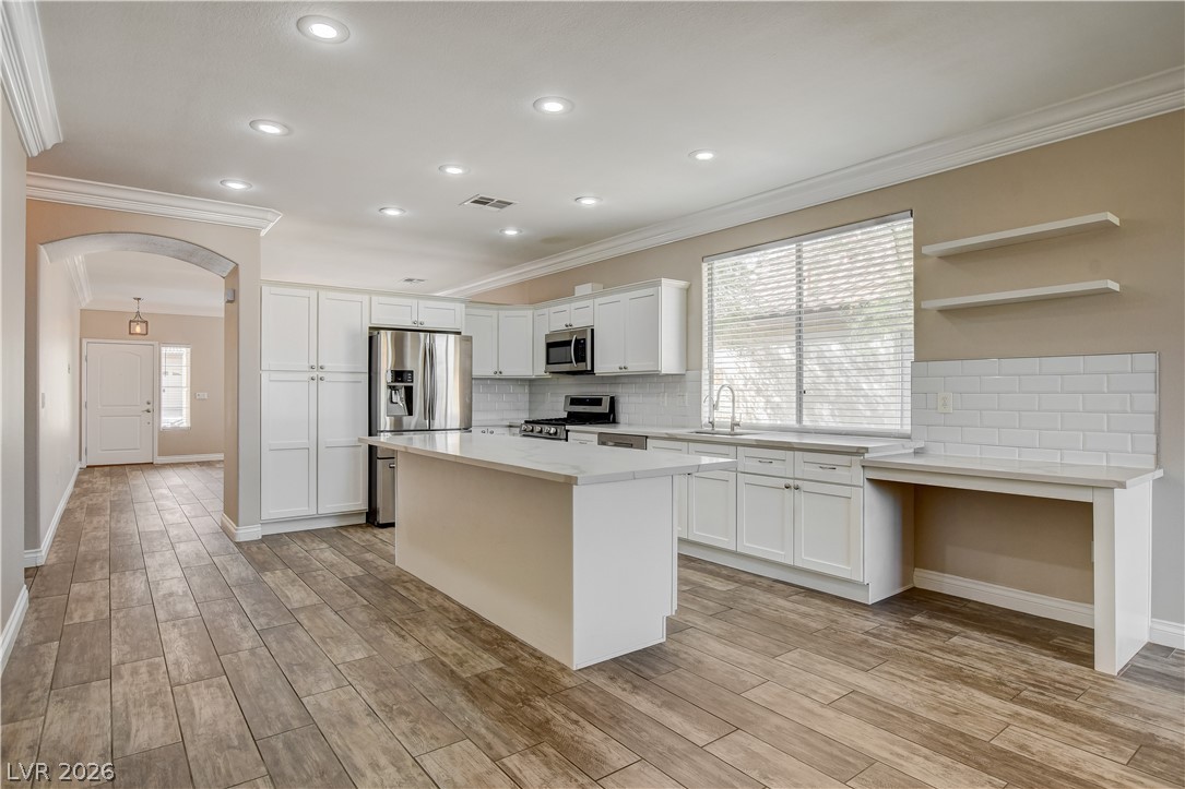 1720 Timber Cove Court Property Photo 6