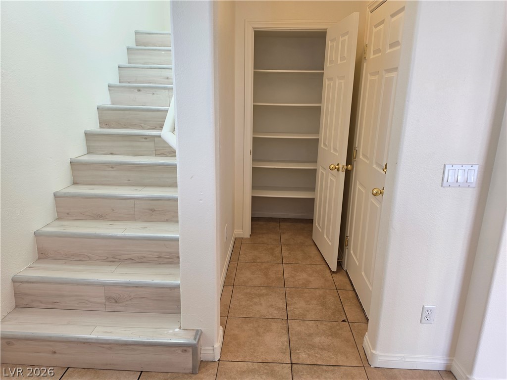 6283 Sunset Spring Avenue Property Photo 7