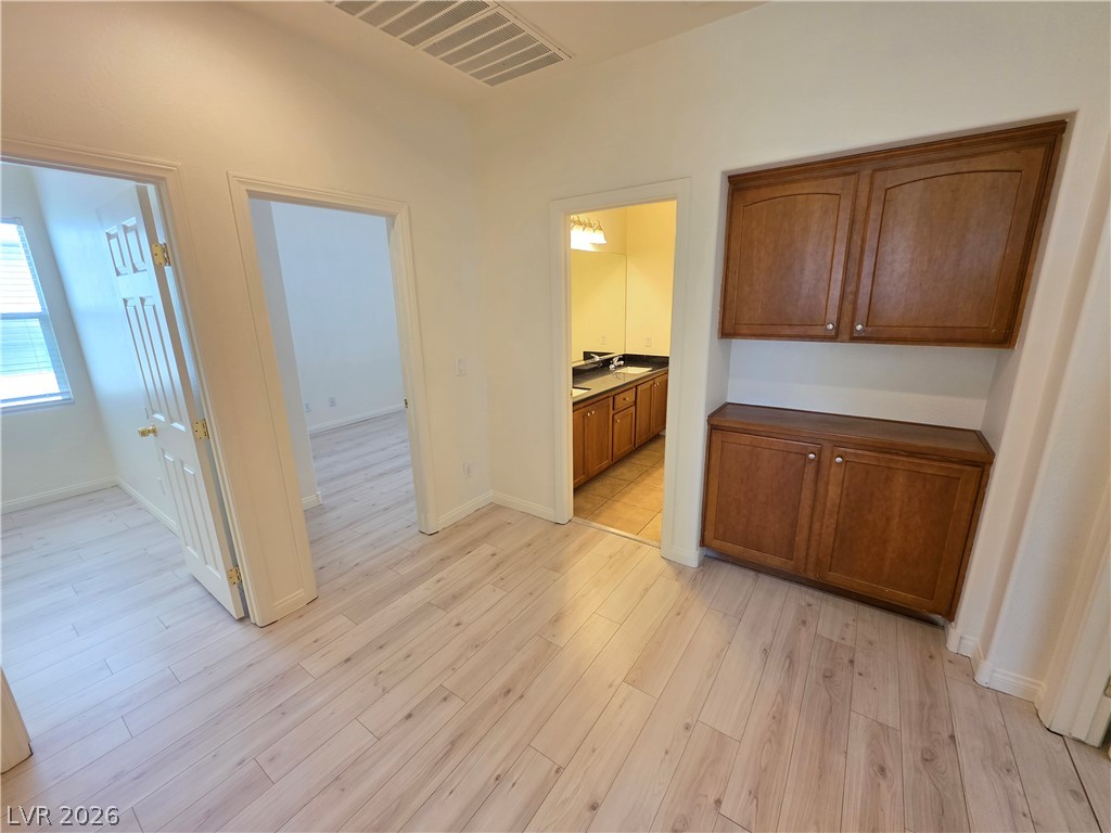 6283 Sunset Spring Avenue Property Photo 9