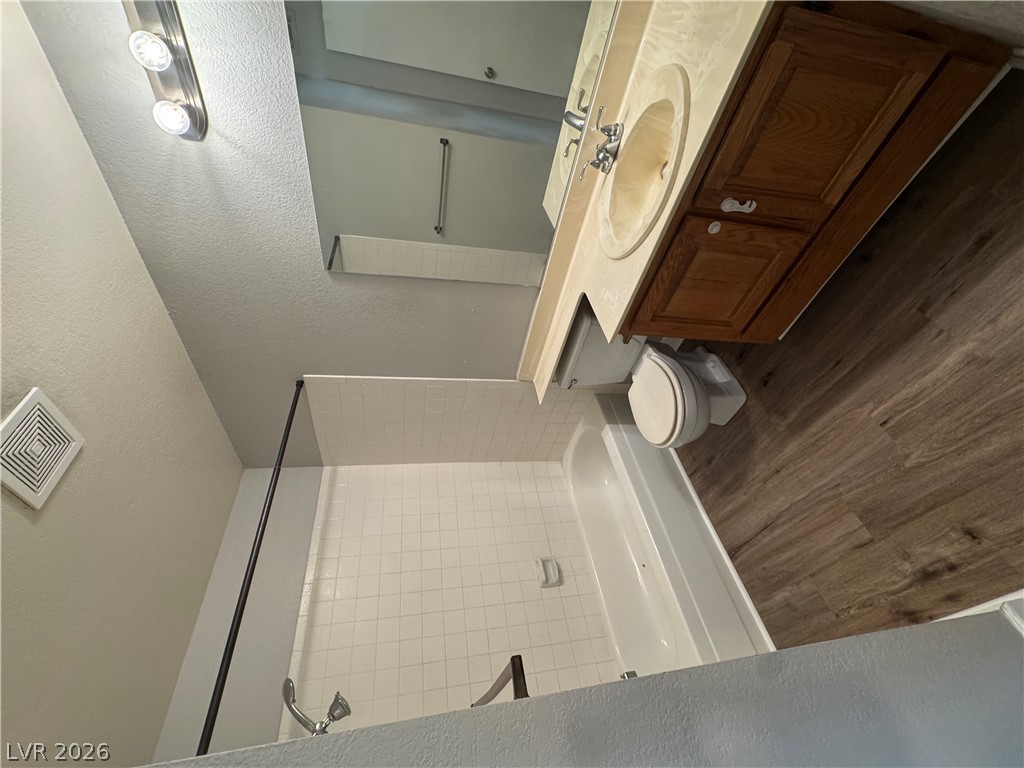 1314 Capri Drive D Property Photo 14