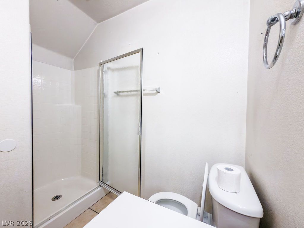 4401 Gracemont Avenue Property Photo 12