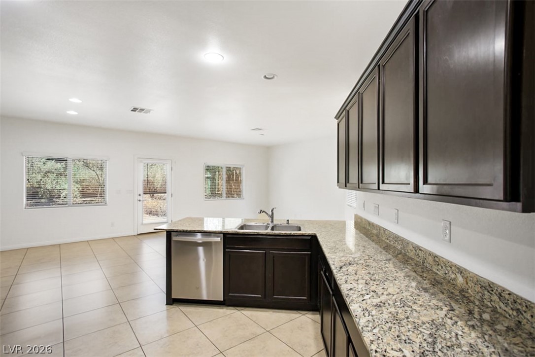 2812470 Property Photo 9