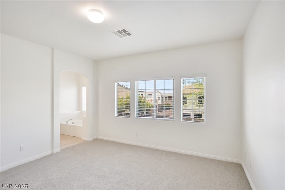 2812470 Property Photo 14
