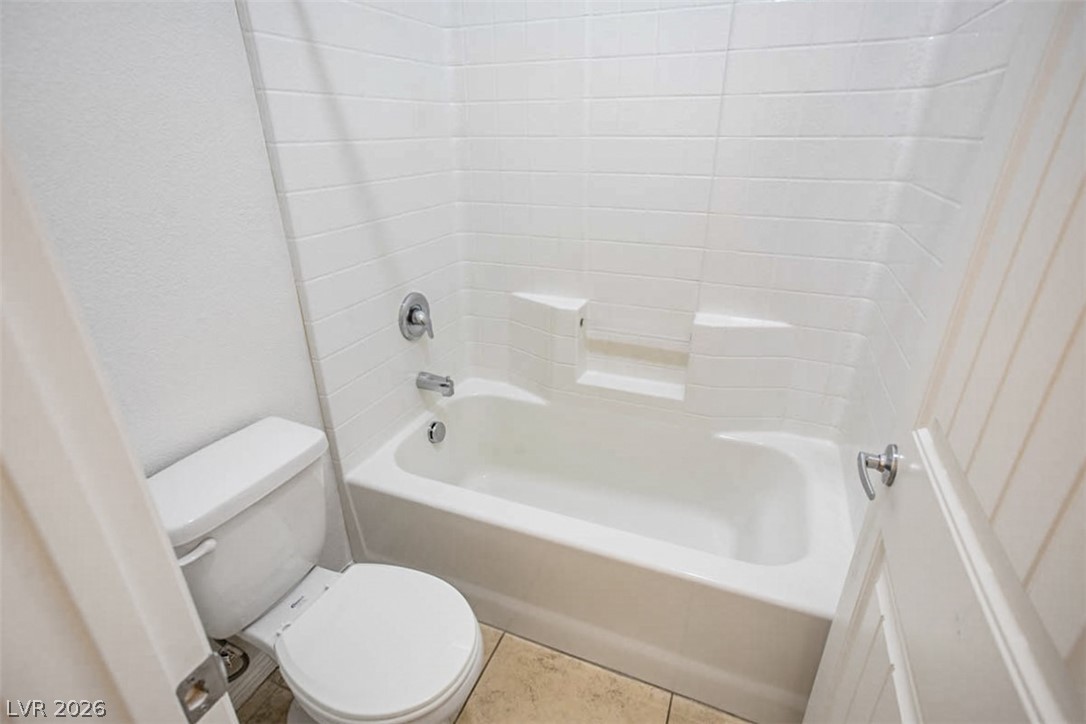 2812470 Property Photo 27