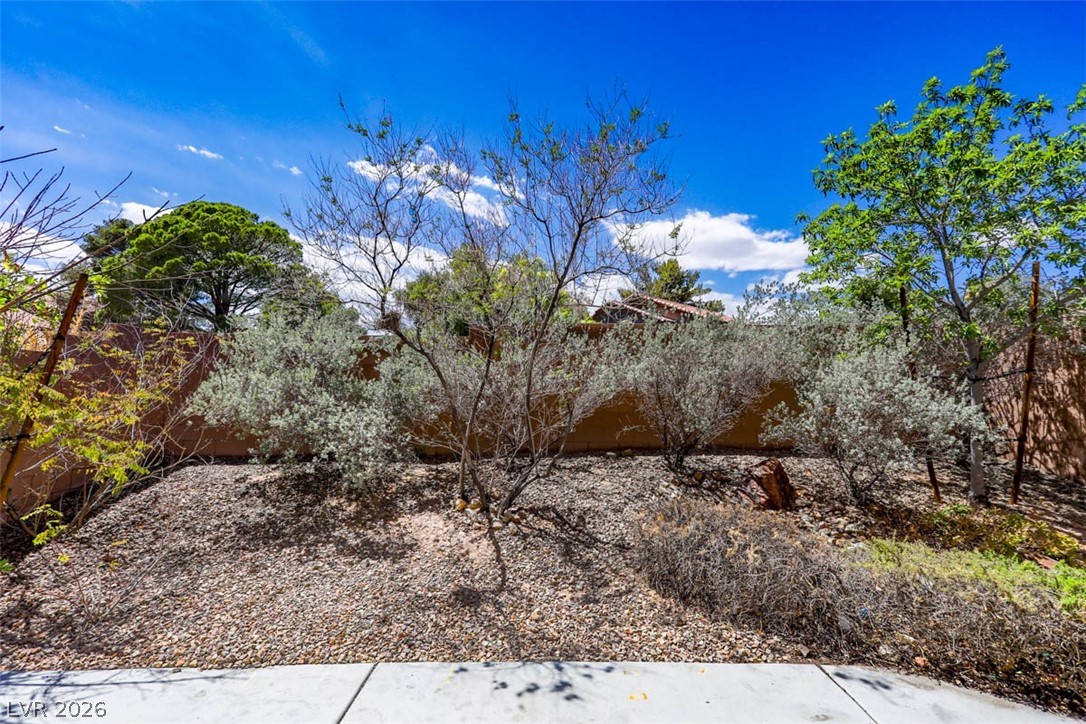 2812470 Property Photo 38