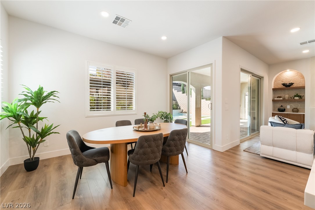 363 Molinetto Street Property Photo 18